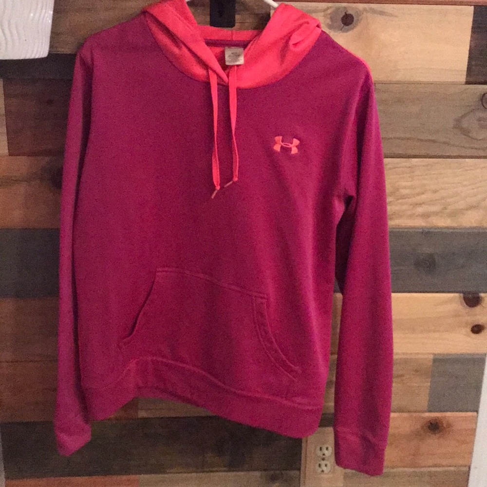 Woman’s size medium Under Armour hoodie